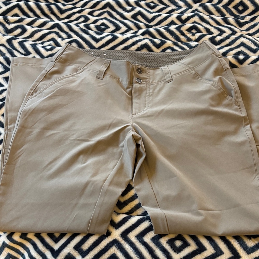 Columbia Sportswear Omni-Shield   Women's Tan Outdoor Chinos - Picture 3 of 5